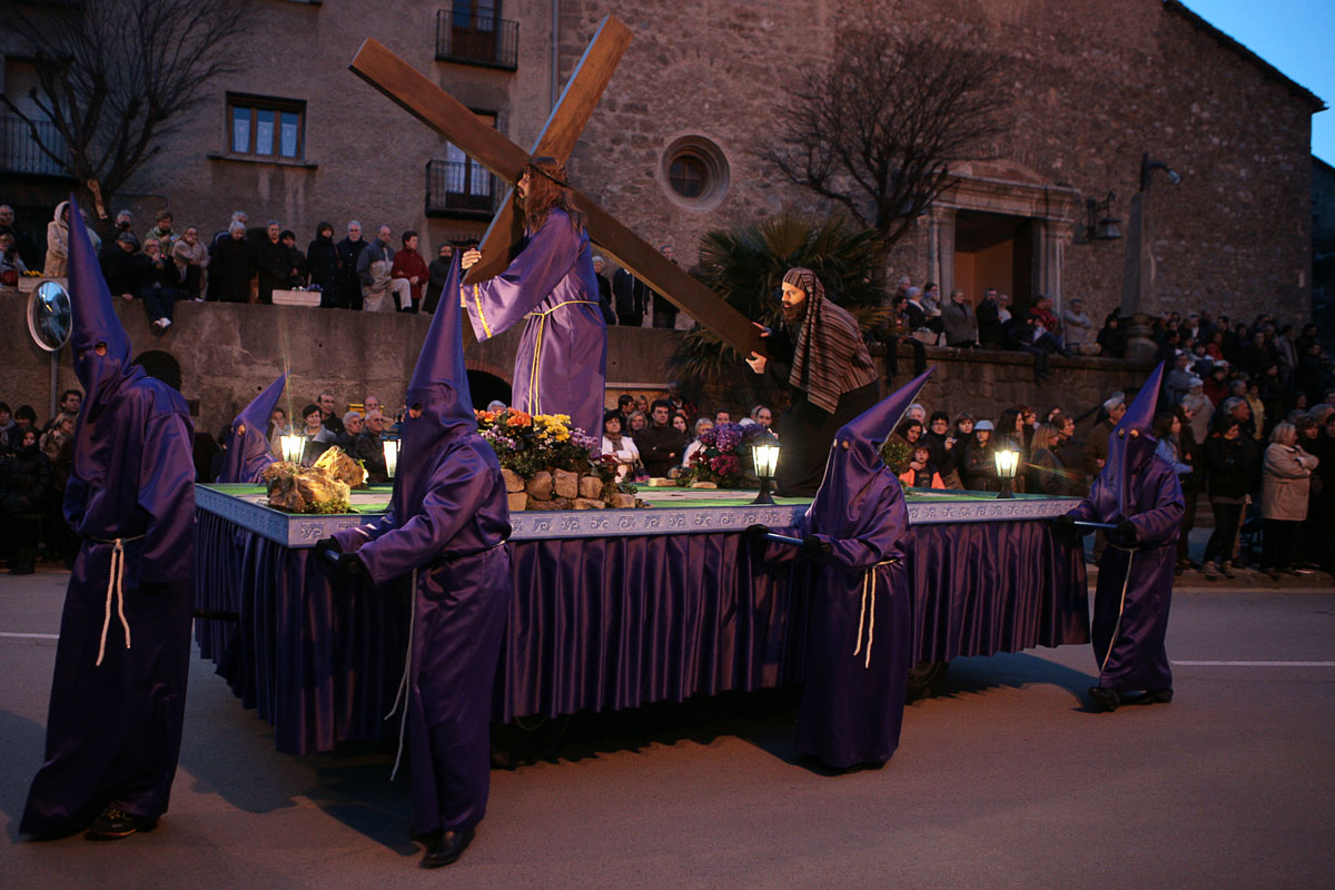 Pas actual de Jesus amb la creu