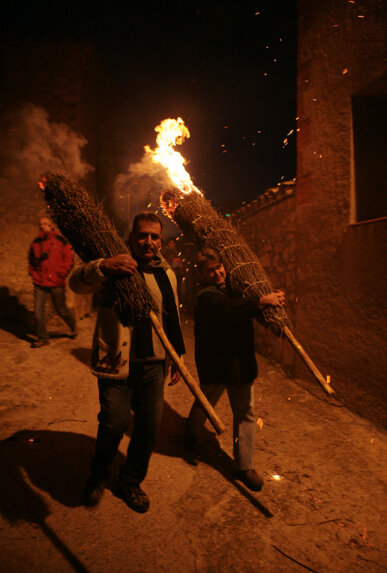 Entrant a plaça amb la falla encesa
