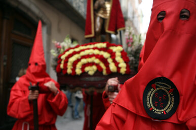 Els encaperutxats